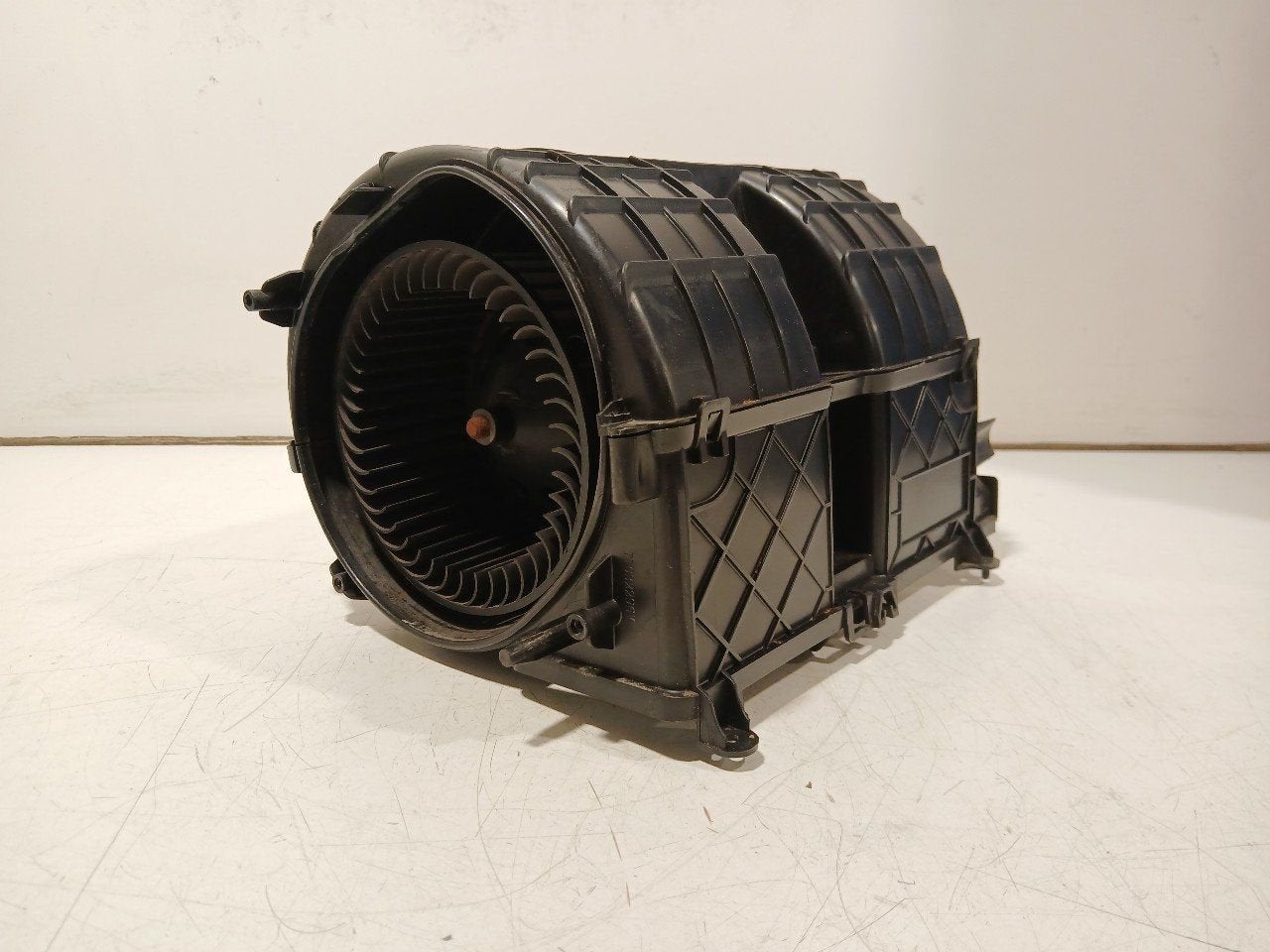Kachel ventilator motor Renault Trafic, Onderdelen@venauto.nl, Van der Ven Autorecycling B.V., Ettenseweg 76, 4706 PB Roosendaal, The Netherlands