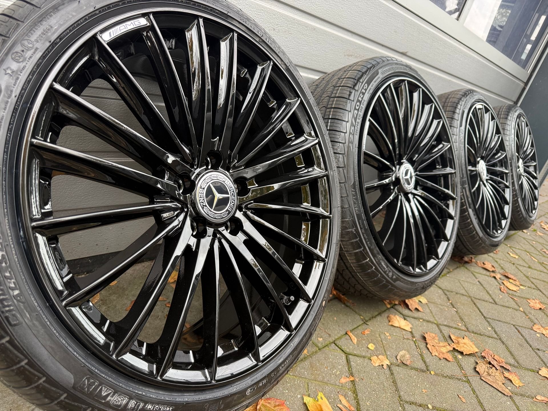 Jantes et pneus neufs 19 pouces pour Mercedes S206 AMG C300e, Neuf, Pneus et Jantes, 255 mm, Véhicule de tourisme