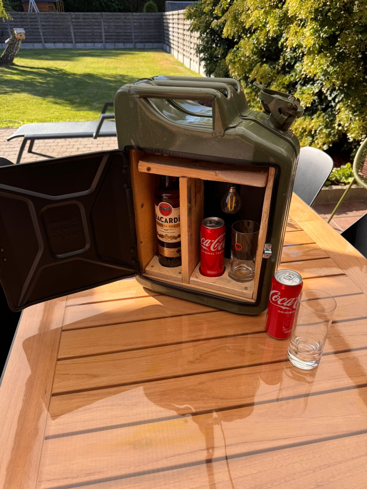 Jerrycan bacardi cola, Ophalen, Feestartikel