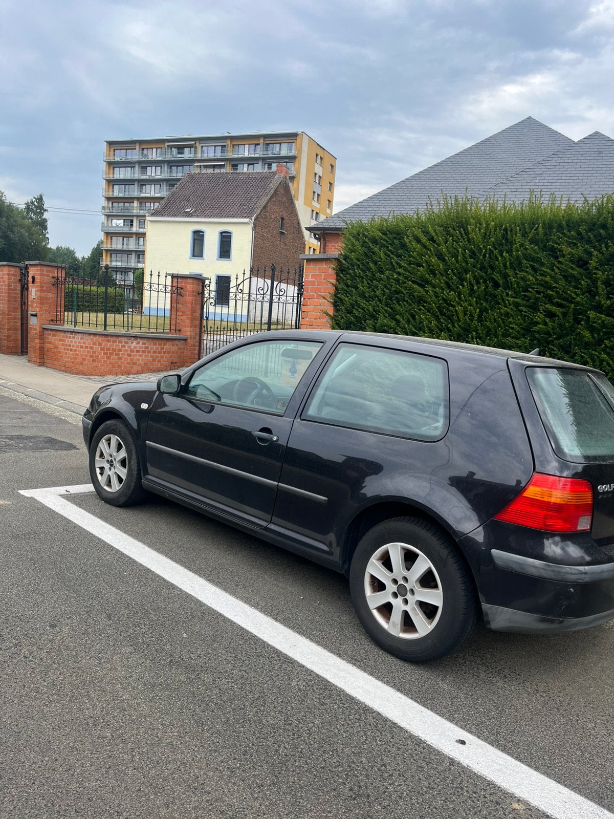 VW Golf 4 année 2000 Essence 1.4, Achat, Boîte manuelle, Autres couleurs, 3 portes