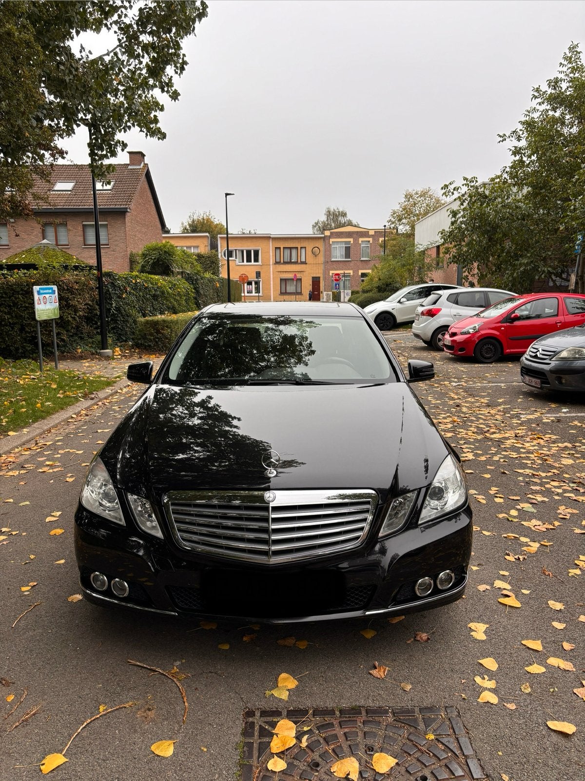 Mercedes E200 Elegance Benzine E5, Auto's, Stof, 4 cilinders, Zwart, 5 deurs
