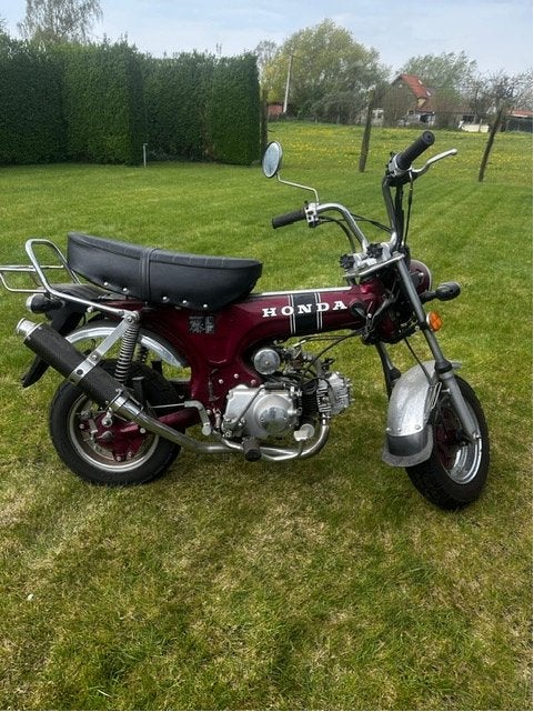 ZHENHUA DAX / 50cc/ carburatiemotor / 2781km, Fietsen en Brommers, Brommers | Overige merken, Ophalen, Klasse B (45 km/u), Gebruikt