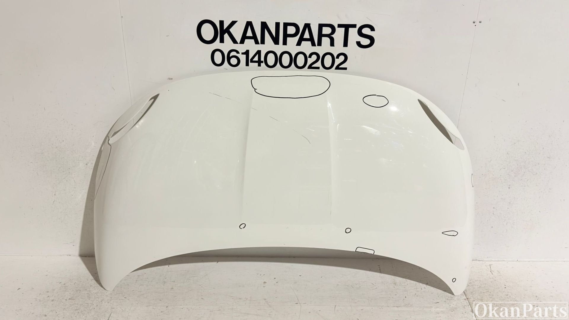 Capot de Fiat 500e, Info@fabrikant.eu, Fabrikant BV, Fabrikantstraat 1
1000 AA  Amsterdam, NL, Utilisé