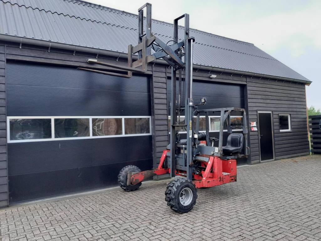 KOOI-AAP E2-3T-2528 Moffet Meeneem heftruck Ruwterrein, Zakelijke goederen, Machines en Bouw | Heftrucks en Intern transport, Diesel