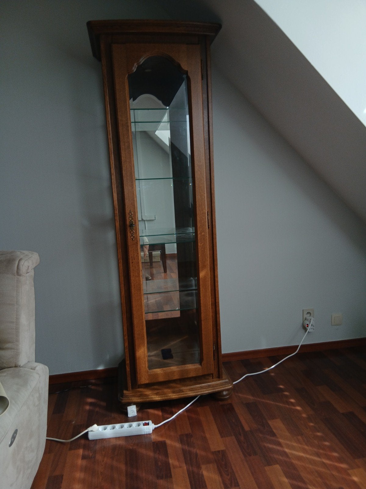 vitrine kast, Ophalen