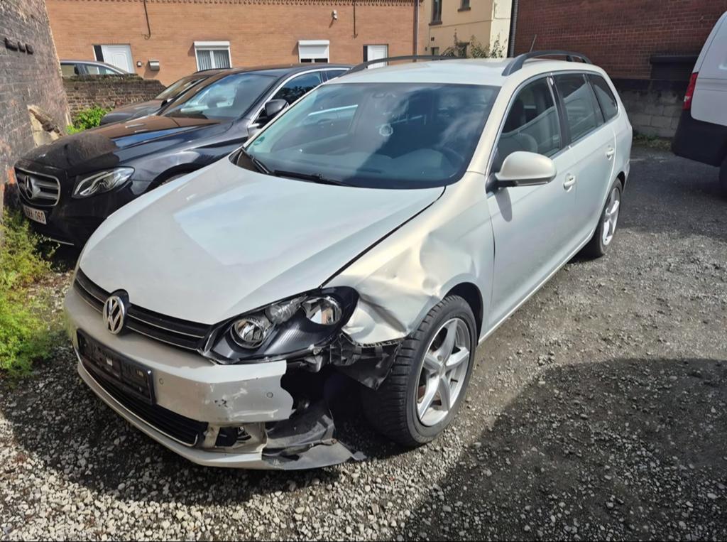 Golf 6 variant 16 tdi, Autos, Boîte manuelle, Alcantara, 5 portes, 4 cylindres