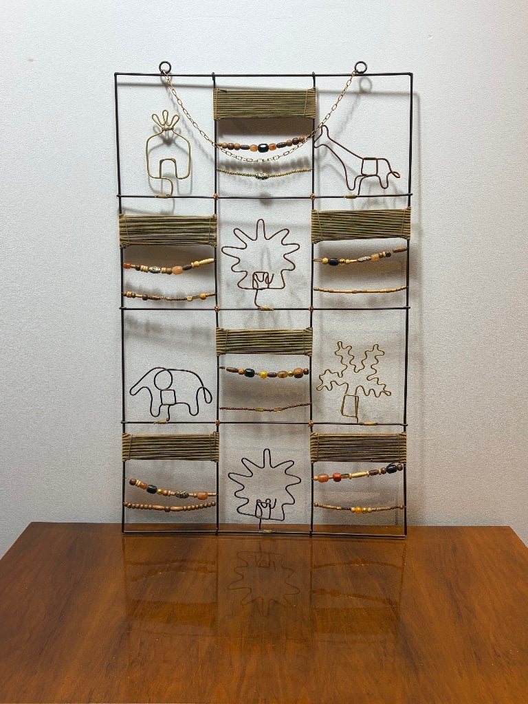 Vintage Afrikaans Wandsculptuur Metaal & Kralen - 67 x 43 cm, Metaal, Wandsculptuur, Gebruikt, 68 cm