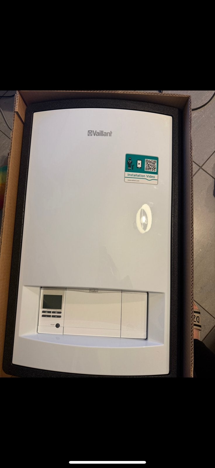 Nieuwe Vaillant elektrische boiler – 3-5 kW – WL 57/5, Doe-het-zelf en Bouw, Ophalen of Verzenden, Zo goed als nieuw, Boiler