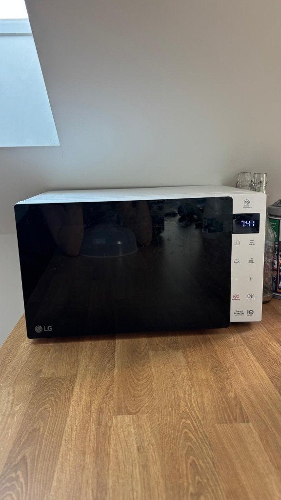 Microwave LG, Elektronische apparatuur, Ophalen, Zo goed als nieuw, Microgolfoven