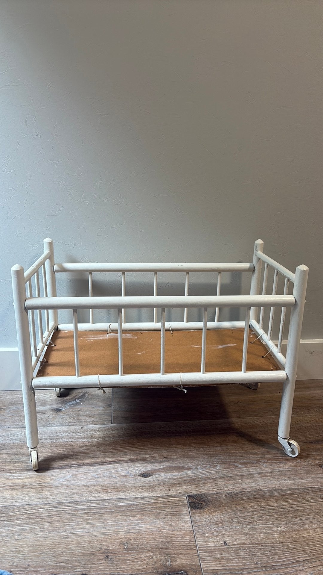 Lit pour poupée sur roulettes, Animaux & Accessoires, Enlèvement ou Envoi
