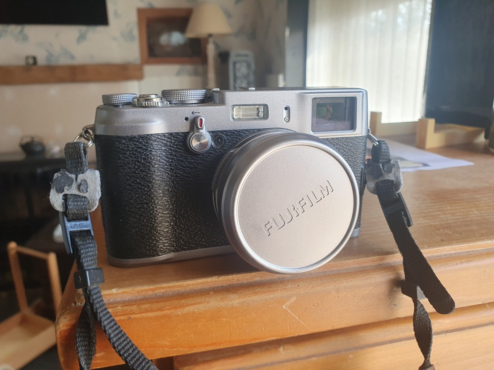 fujifilm x100, Ophalen, Fujifilm