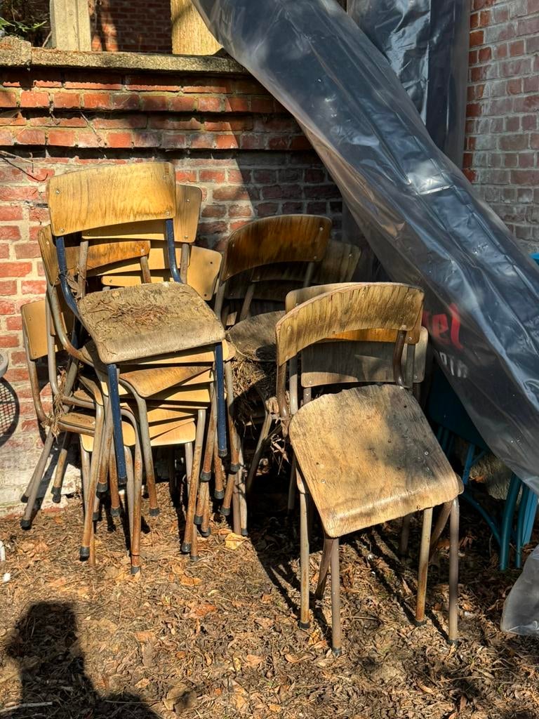 GRATIS OUDE SCHOOLSTOELEN, Ophalen, Zo goed als nieuw