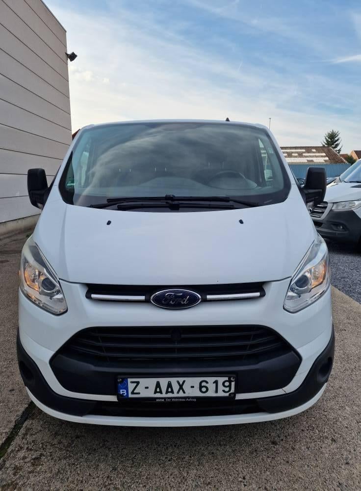 Ford Transit Custom 2.2 TDCi avec rampe et etagere // TVA d., Auto's, Voorwielaandrijving, Euro 5, Stof, Zwart