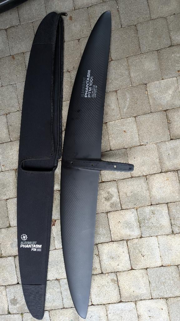 aile de wingfoil slingshot phantasm PTM 1001 carbone, Enlèvement, Comme neuf, Wingsurf hydroptère