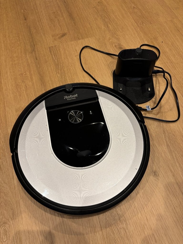 iRobot Roomba i7 – Slimme robotstofzuiger met Wi-Fi, Ophalen, Gebruikt, IRobot, Robotstofzuiger