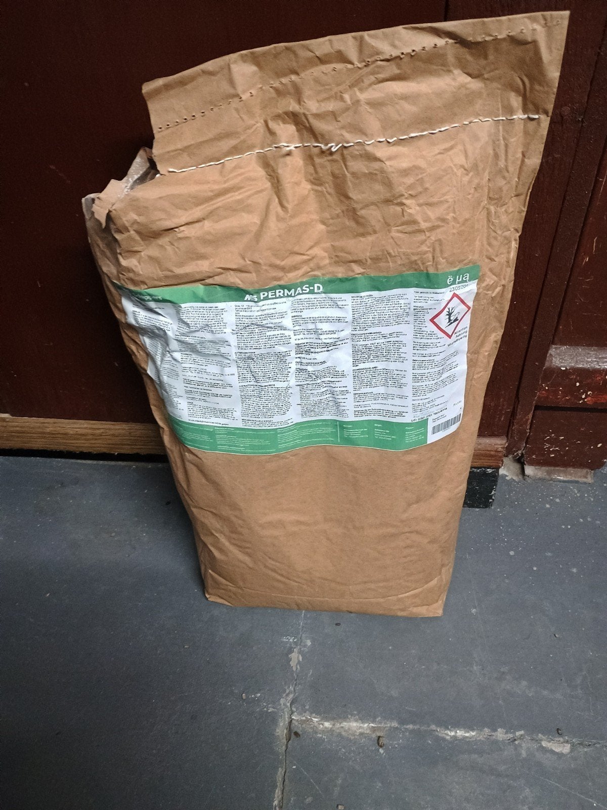 4 kg Permas-D insecticide tegen oa kruipende insecten,wespen, Enlèvement