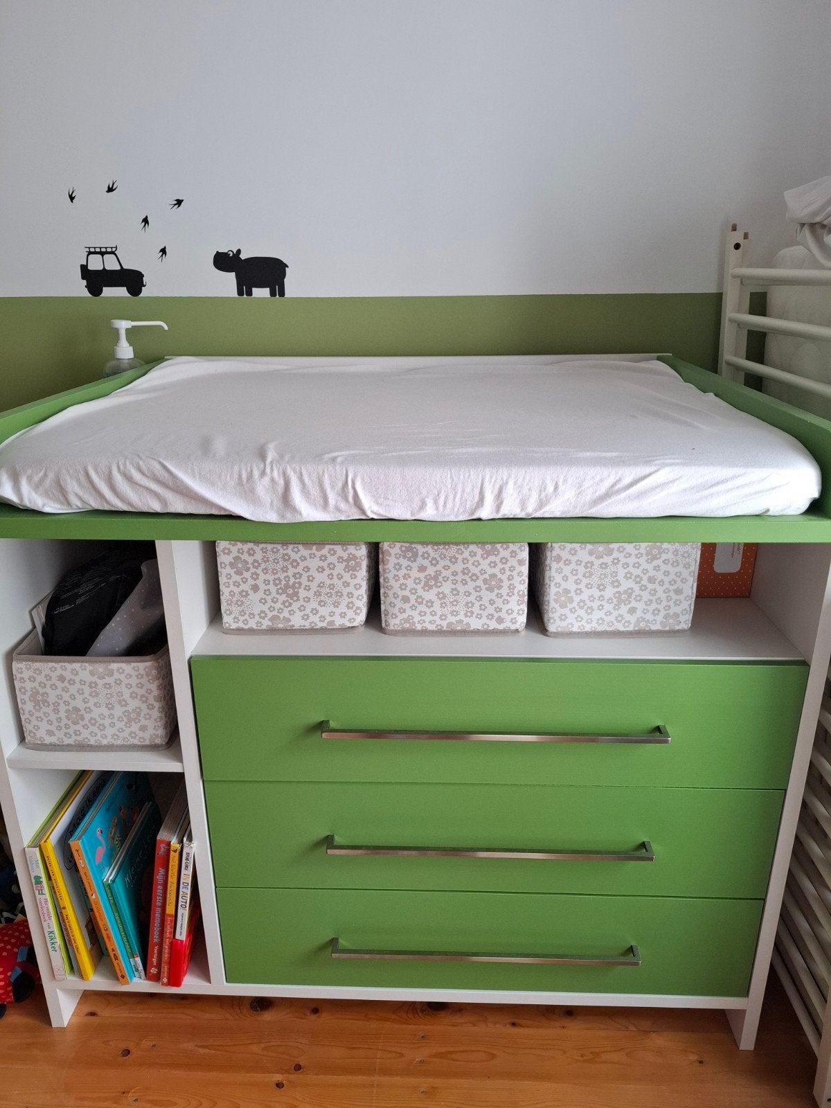 Commode met verschoontafel en -kussen, Enlèvement, Commode