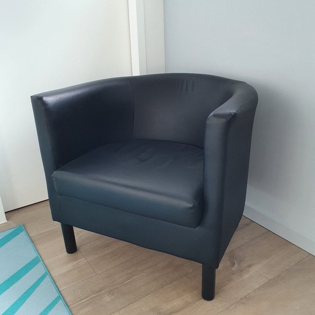 FAUTEUIL NOIR _ CANAPÉ 1 PLACE, Enlèvement