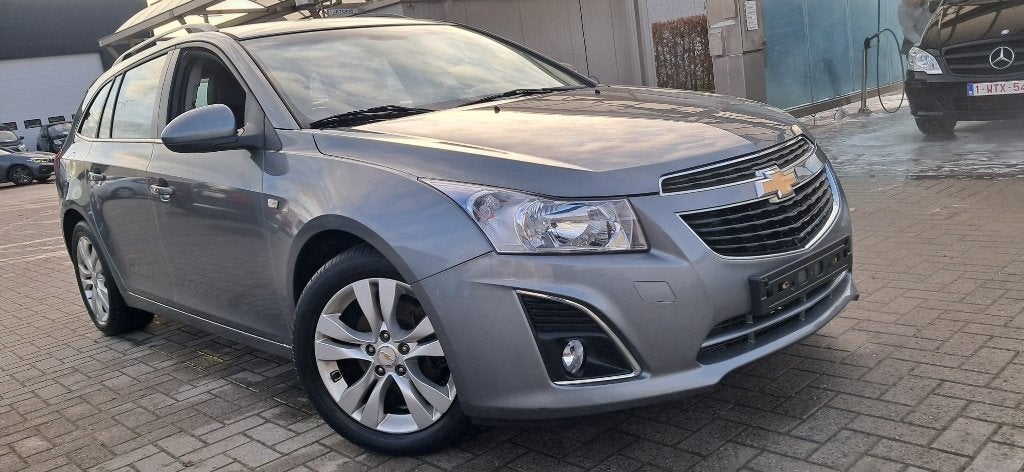 CHEVROLET CRUZE/2000cc DIESEL/53.000KM/12MA GARANTIE, Autos, Chevrolet, Entreprise, Cruze, ABS, Caméra de recul, Phares directionnels
