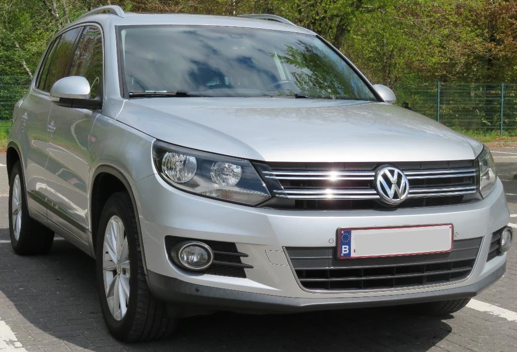 VW Tiguan Sport & Style 4MOTION 2.0TDI, Auto's, Volkswagen, Automaat, Euro 5, Zwart, 4 cilinders
