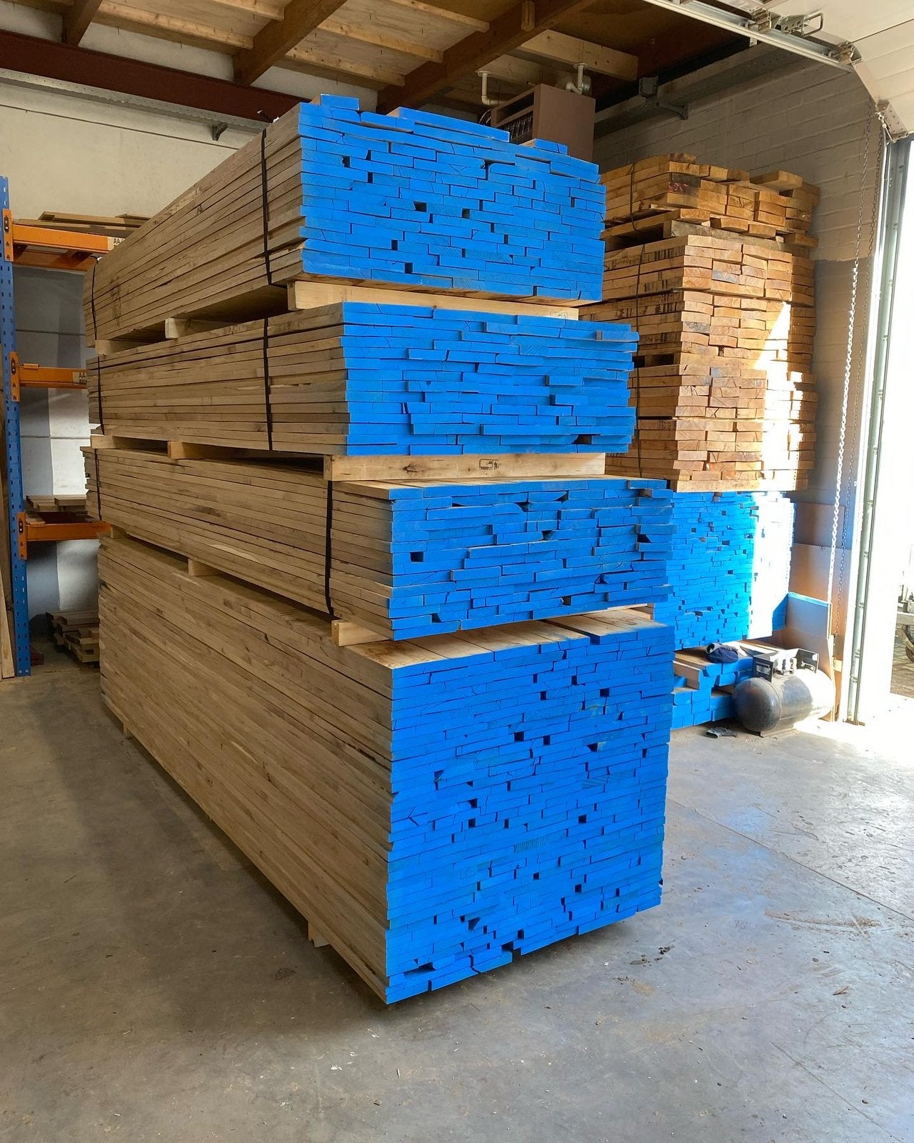 Eiken te koop. 27 mm dikte 180/370 cm lengte, Doe-het-zelf en Bouw, Hout en Planken, 25 tot 50 mm, Eiken, Nieuw, Ophalen of Verzenden