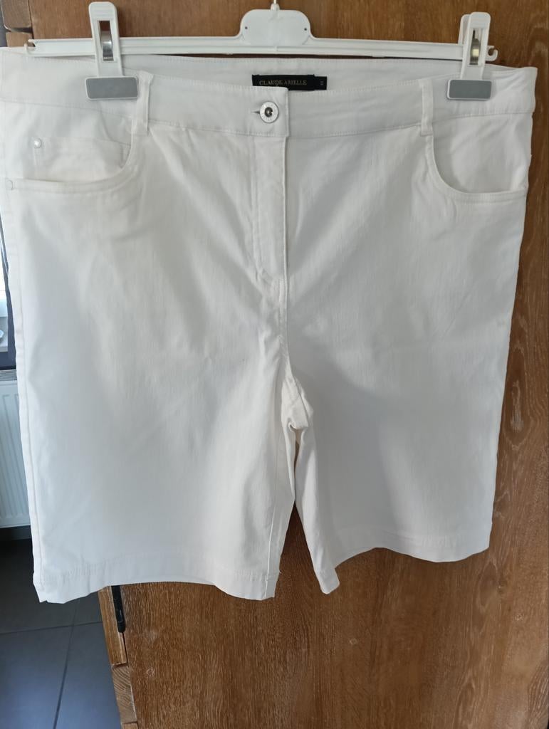 Witte Bermuda voor zomerse dagen, Neuf, Trois-quarts, Taille 46/48 (XL) ou plus grande, Enlèvement ou Envoi