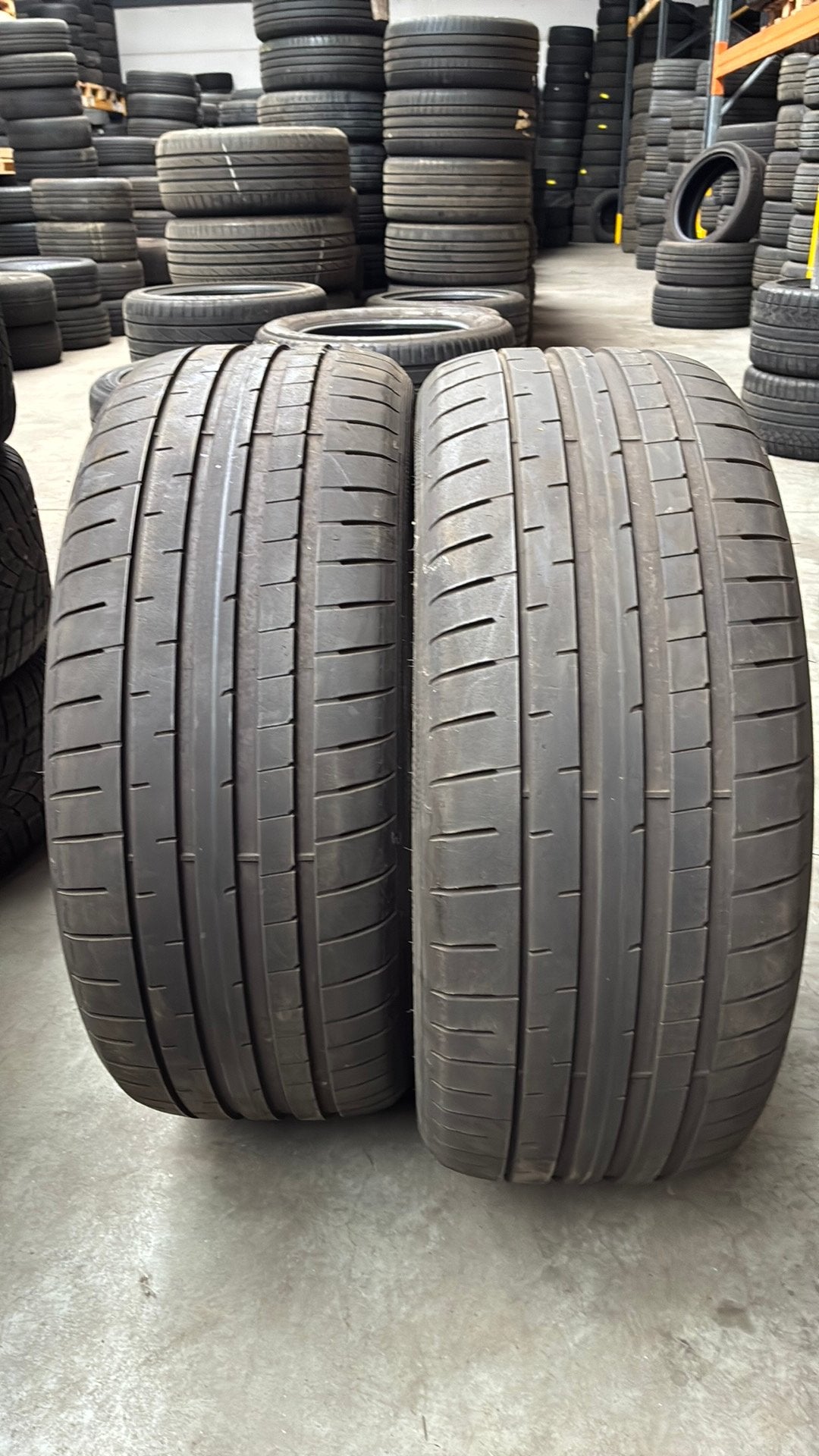 2554022 255/40/22 255/40R22 zomerbanden Goodyear, Ophalen