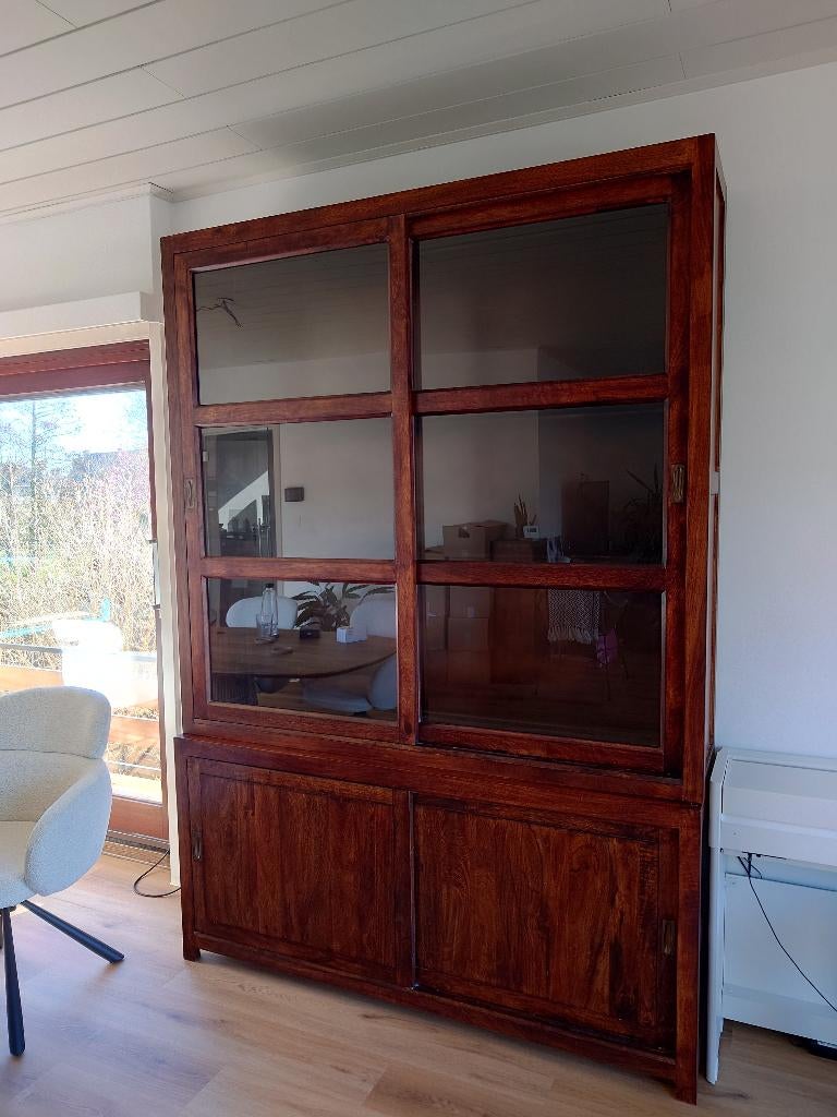 Prachtige vitrinekast in massief mangohout, Huis en Inrichting, Kasten | Vitrinekasten, Zo goed als nieuw, 200 cm of meer, 150 tot 200 cm