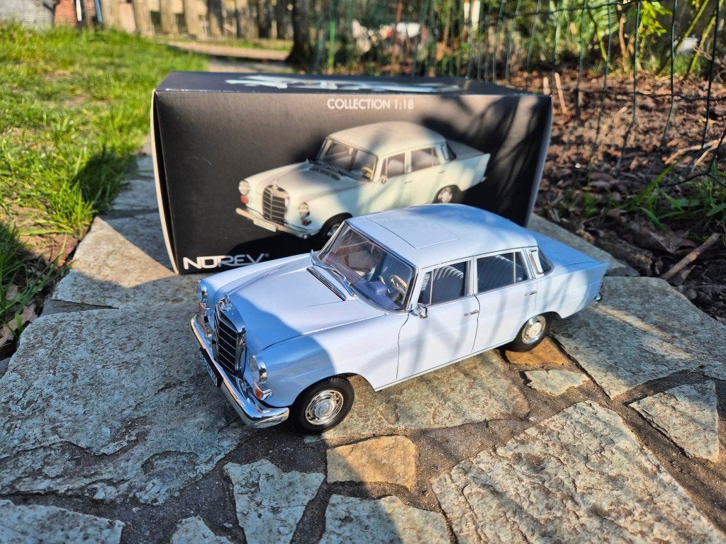 Mercedes Benz 200 Sedan Norev 1/18, Ophalen of Verzenden, Nieuw, Auto, Norev