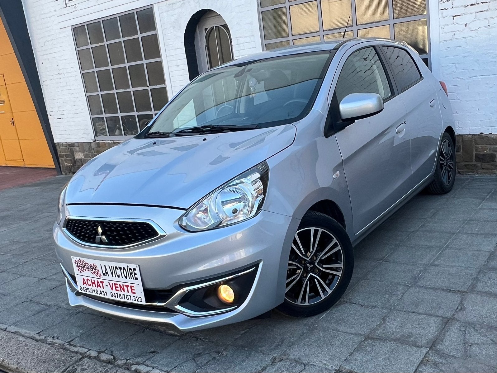 Mitsubishi Space Star 2019 année 1.2 essence 0032478767323, Autos, Mitsubishi, Argent ou Gris, Achat, https://public.car-pass.be/vhr/f2b29afd-0951-43b8-96db-12e698826b7a