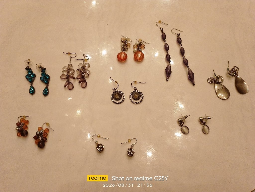 Oorbellen, 9 paar voor 2 euro tesamen, Overige materialen, Hangers, Overige kleuren, Ophalen of Verzenden