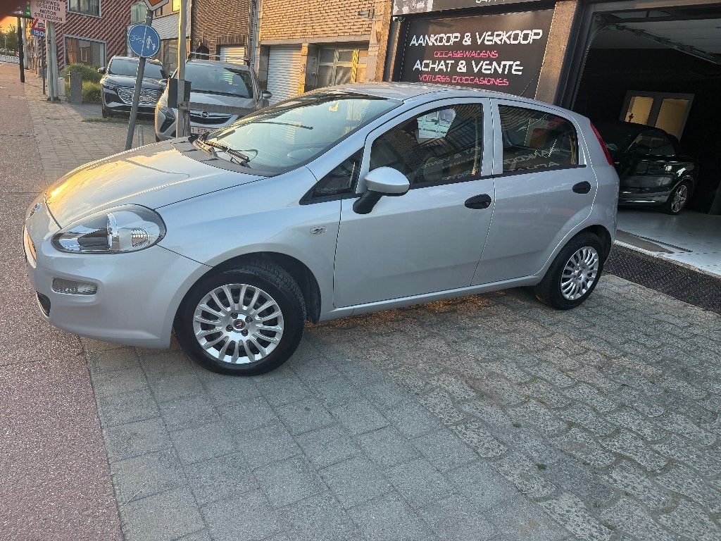 Fiat Punto 1200 benzine met 49000km Airco, Auto's, Fiat, Elektrische ramen, Euro 6, Leder, Bedrijf