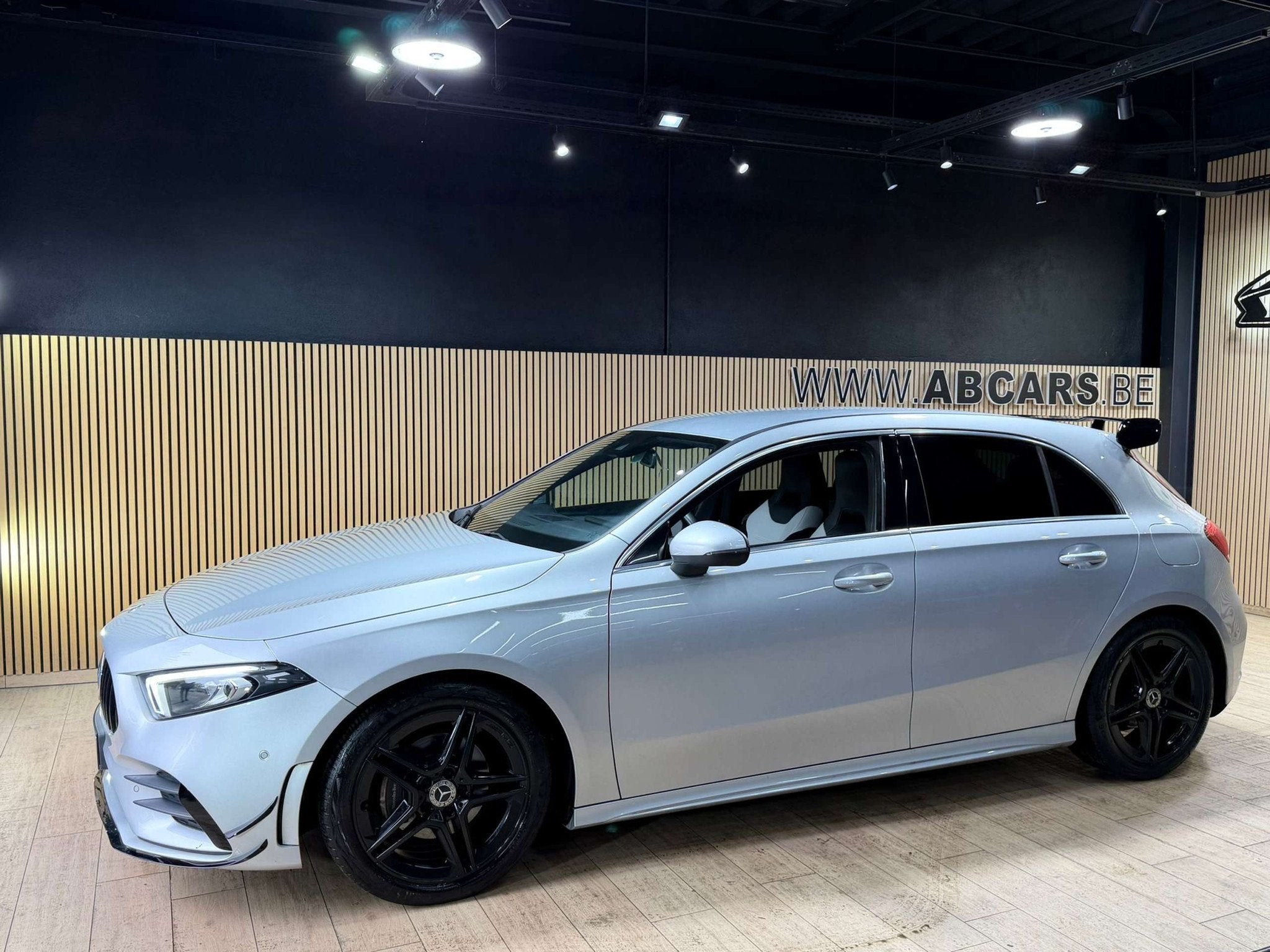 Mercedes-Benz A-Klasse A160 * PACK AMG / LOOK A45S * GAR 12, Gebruikt, 4 cilinders, https://public.car-pass.be/vhr/3839a5e0-59dd-4f9c-848f-4711b29036a6