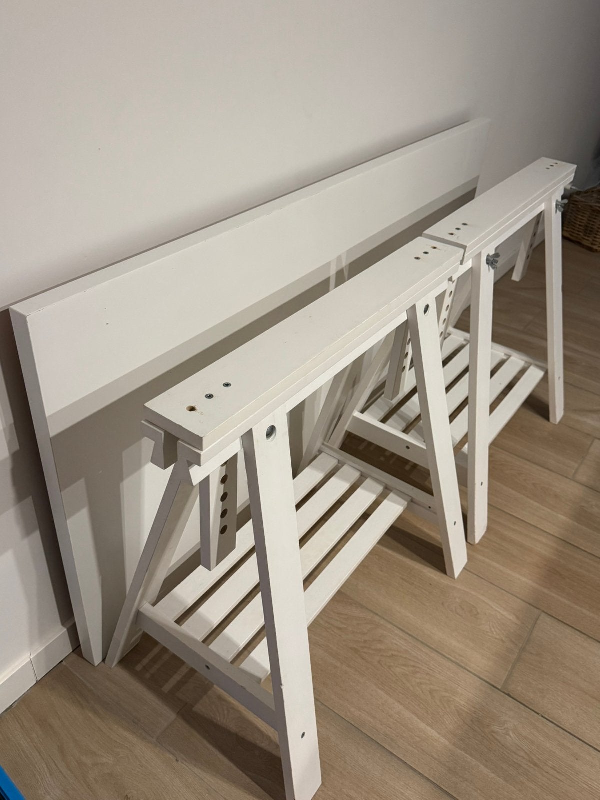 Bureau op schragen (wit), Huis en Inrichting, Ophalen, Zo goed als nieuw, Wit