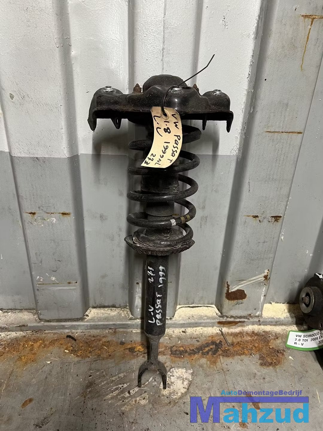 VW PASSAT B5 Links voor veerpoot 1996-2000, Gebruikt, Volkswagen, Volkswagen AG, Vw@volkswagen.de