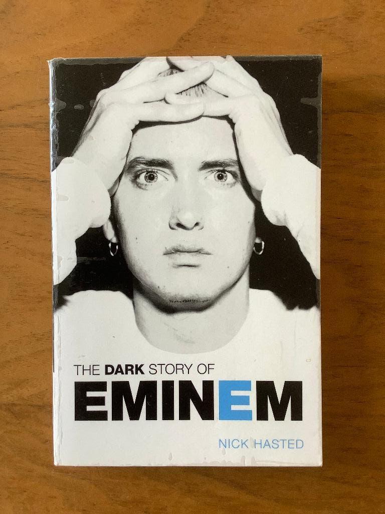 The dark story of Eminem, Ophalen, Zo goed als nieuw