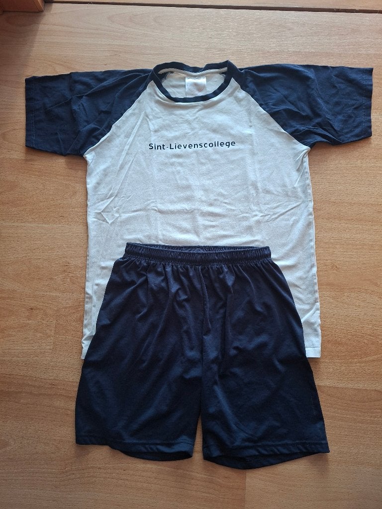 Sport turnkledij uniform Sint-Lievenscollege, Ophalen, Zo goed als nieuw, Maat 56/58 (XL), Algemeen