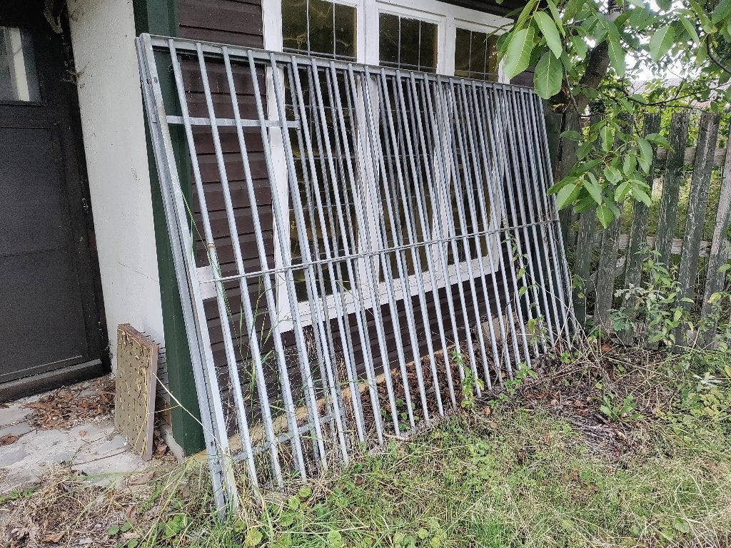 Hondenren 2 panelen 3m (1 met deur), Animaux & Accessoires, Enlèvement, Utilisé, 100 cm ou plus, Chenil chien