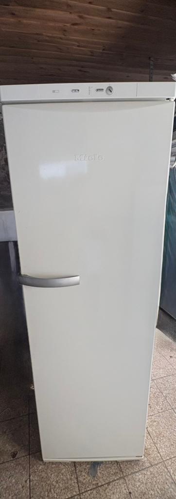 Miele frigo, Elektronische apparatuur, Ophalen, Zonder vriesvak, 200 liter of meer, 60 cm of meer