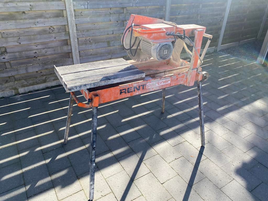 Steenzaag tafel, Doe-het-zelf en Bouw, Gereedschap | Zaagmachines, Ophalen