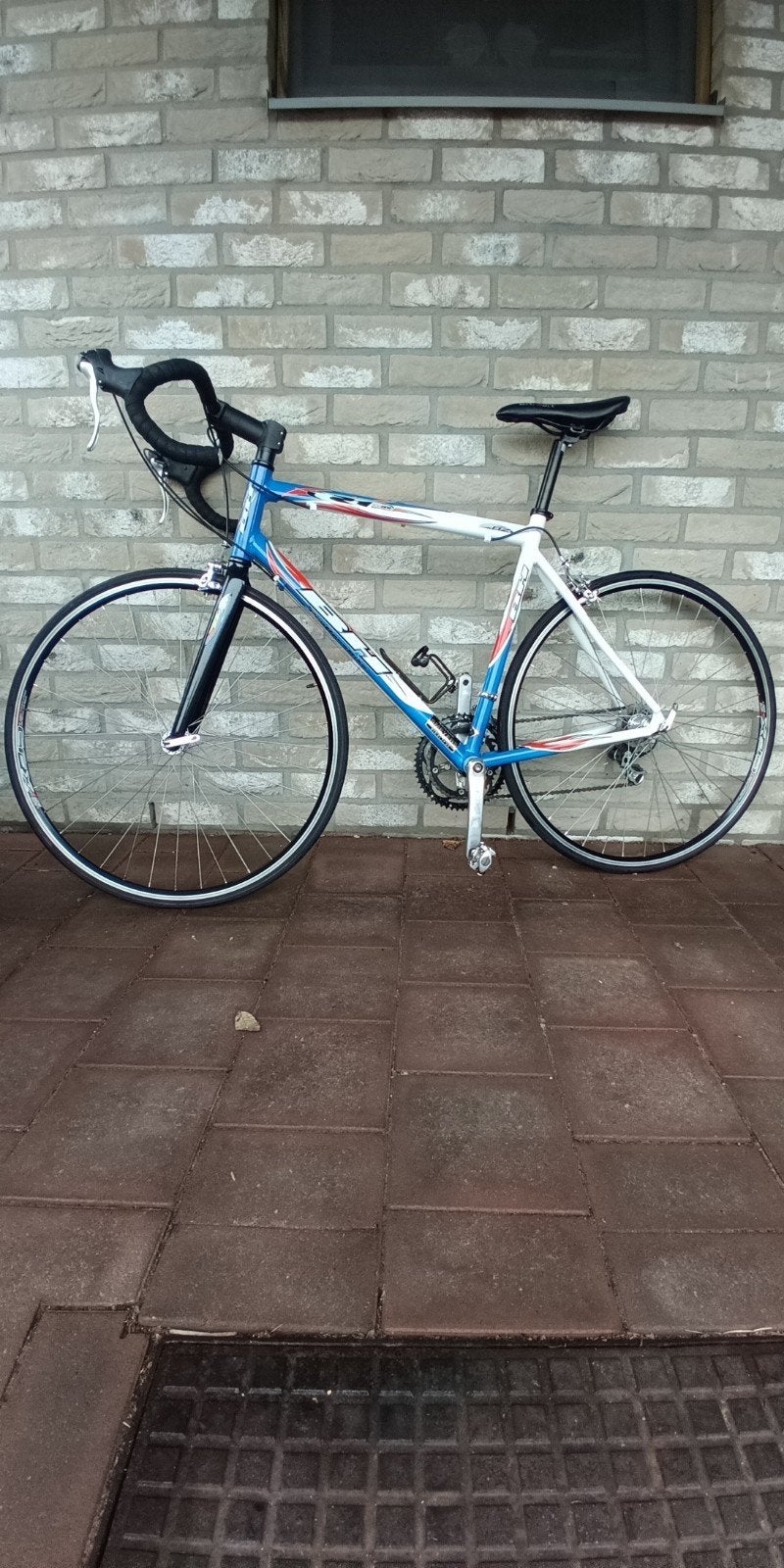 Koersfiets BH one race, Ophalen, 28 inch