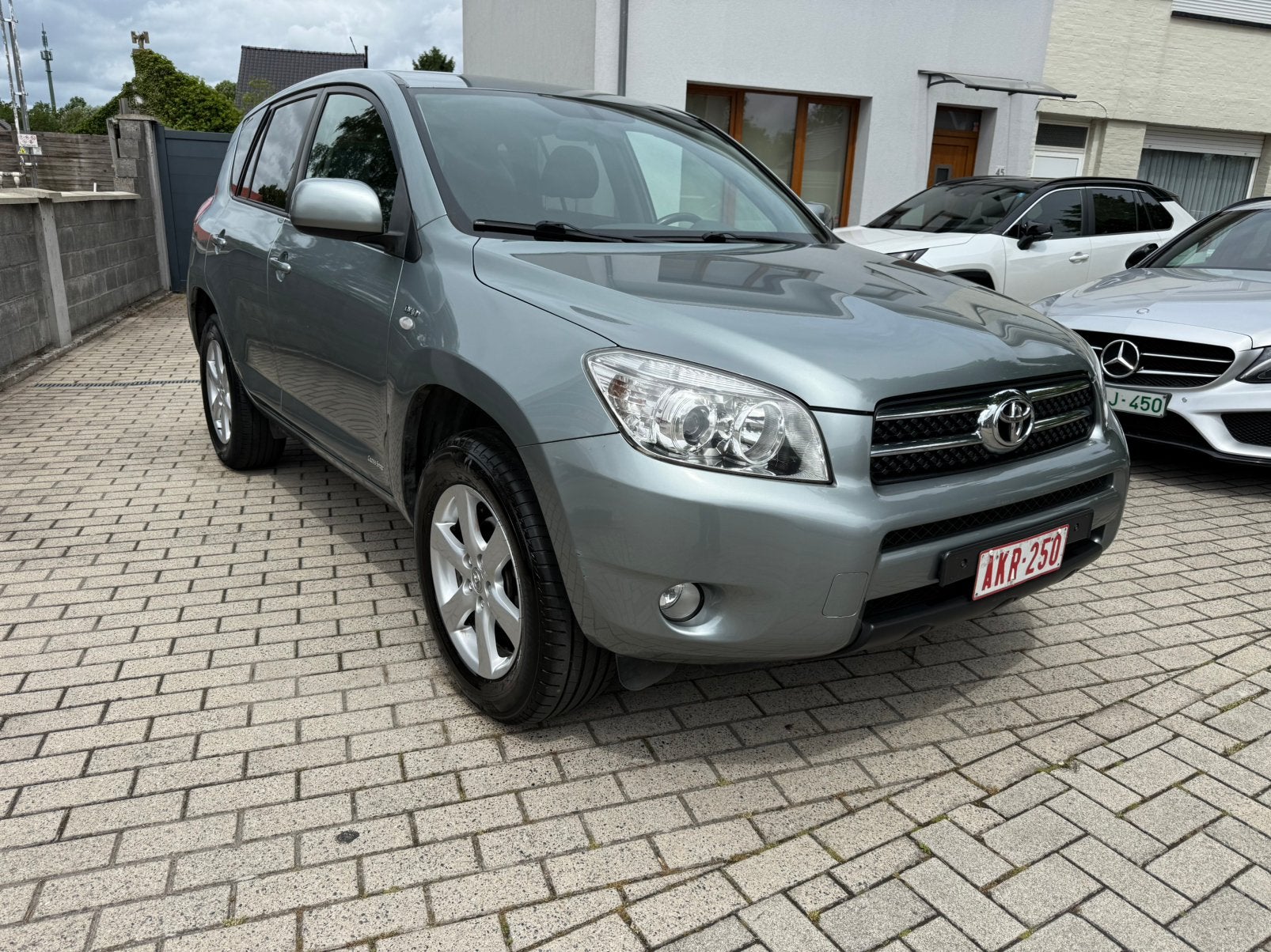 Toyota RAV-4 bj2009 1 eigenaar 4x4 Cross Sport, Auto's, Toyota, 100 kW, Testrit aan huis, Zwart, 4 cilinders