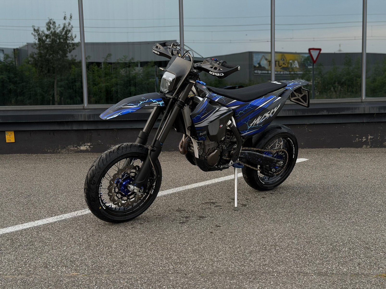 DIKKE Husqvarna FE 450 supermoto inschrijfklaar!!!!, Motoren, 450 cc, Occasion, Bedrijf, Enduro