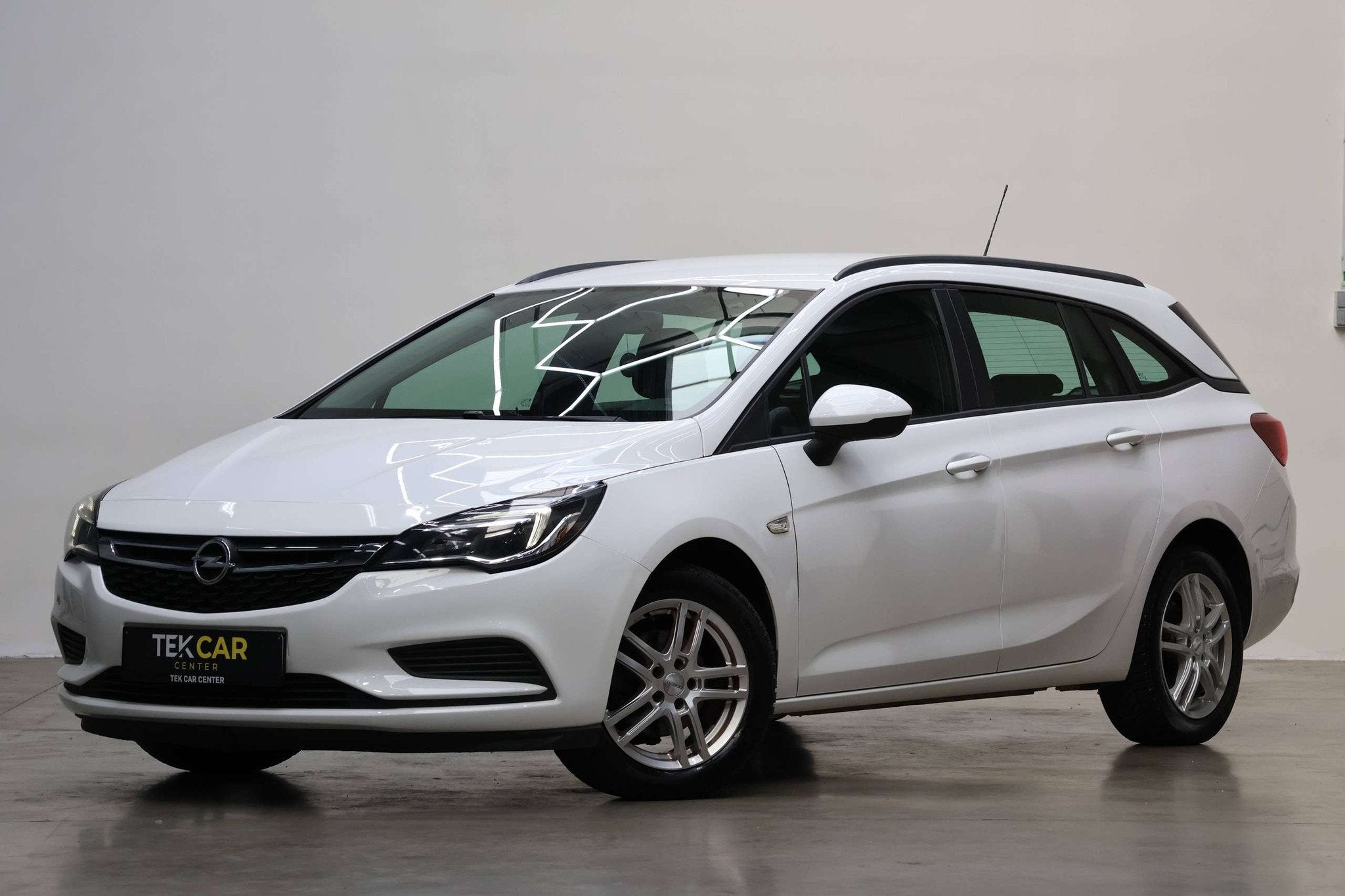 Opel Astra Sports Tourer 1.6 CDTi 12M Garantie, Achat, Euro 6, Entreprise, Electronic Stability Program (ESP)