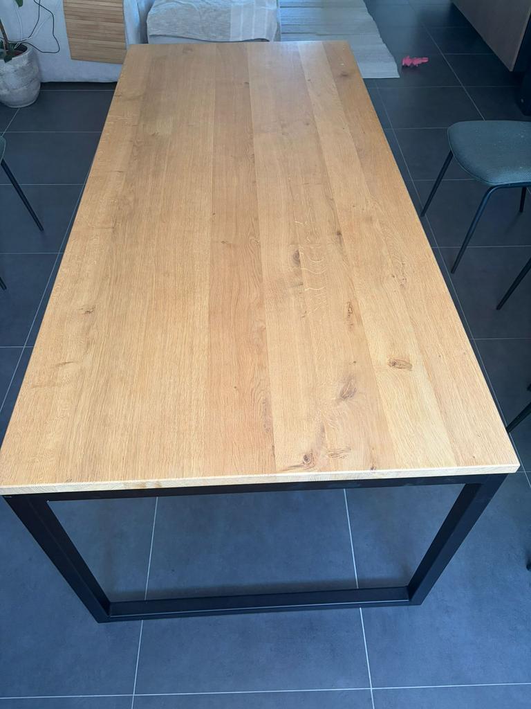 Eiken tafel met zwarte voet, 150 à 200 cm, Cinq personnes ou plus, Enlèvement, Utilisé