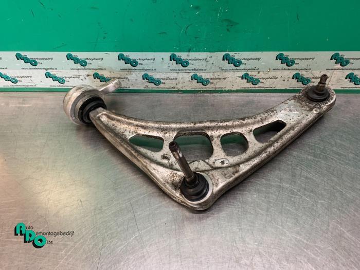 Bras de suspension bas avant gauche d'un BMW 3-Serie, -, 3 mois de garantie, Utilisé, -