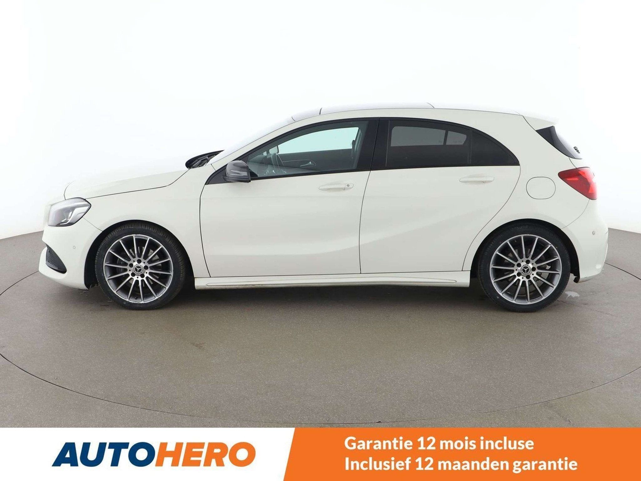 Mercedes-Benz A-Klasse 180 A 180 BlueEfficiency AMG Sport, Auto's, Gebruikt, Wit, 1595 cc, A-Klasse