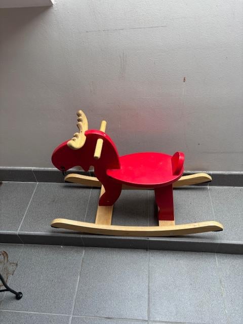 Gratis Houten hobbelpaard, Ophalen, Zo goed als nieuw