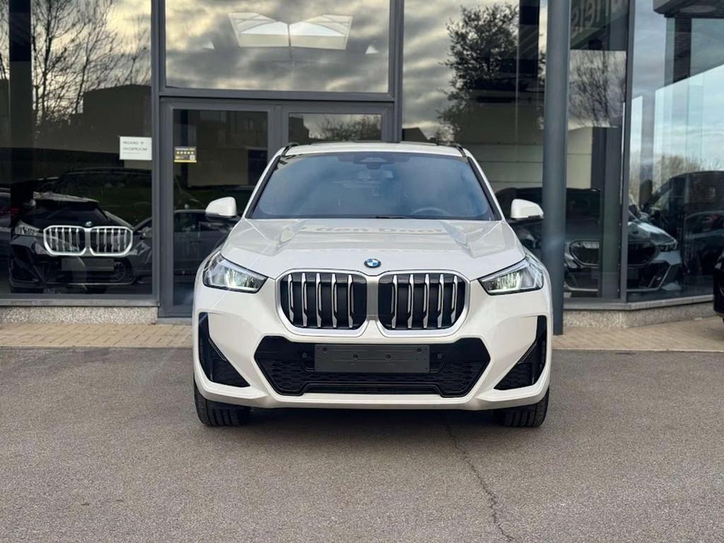 BMW X1 sDrive18i M Sport / PANODAK / TREKHAAK / DODE HOEK, Auto's, BMW, Lichtsensor, Gebruikt, Zwart, https://public.car-pass.be/vhr/9283a014-591e-4c93-a6a2-6c499eec71dd
