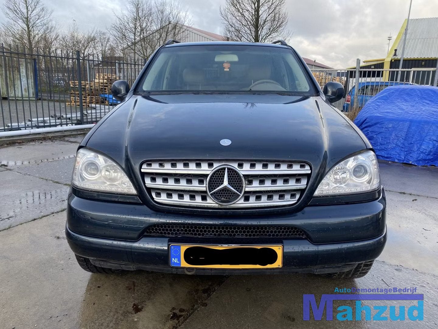 MERCEDES ML W163 Groen 189 Motorkap met grille 1998-2005, Gebruikt, Mercedes-Benz AG, Mercedes-Benz, Mercedesstrasse 120
70372  Stuttgart, DE